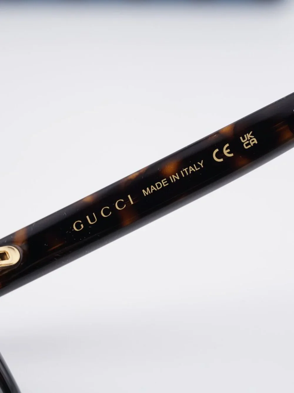 Gucci model gg1985s
